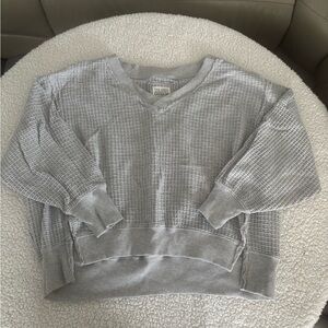 American Eagle Outfitters Light Gray V-Neck Over-sized Sweater